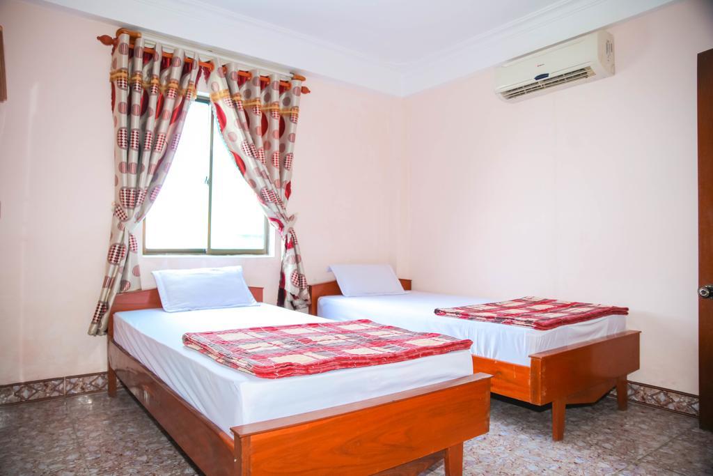 Thanh Linh Hotel Куїнон Номер фото