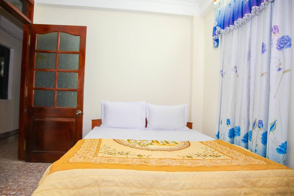 Thanh Linh Hotel Куїнон Екстер'єр фото
