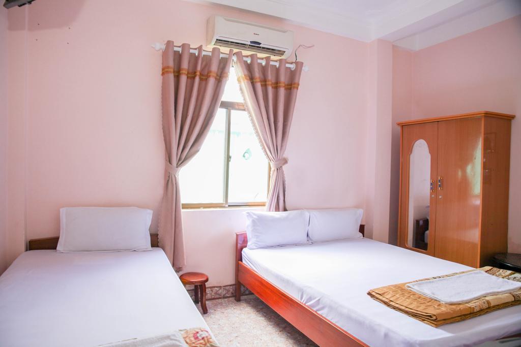 Thanh Linh Hotel Куїнон Номер фото