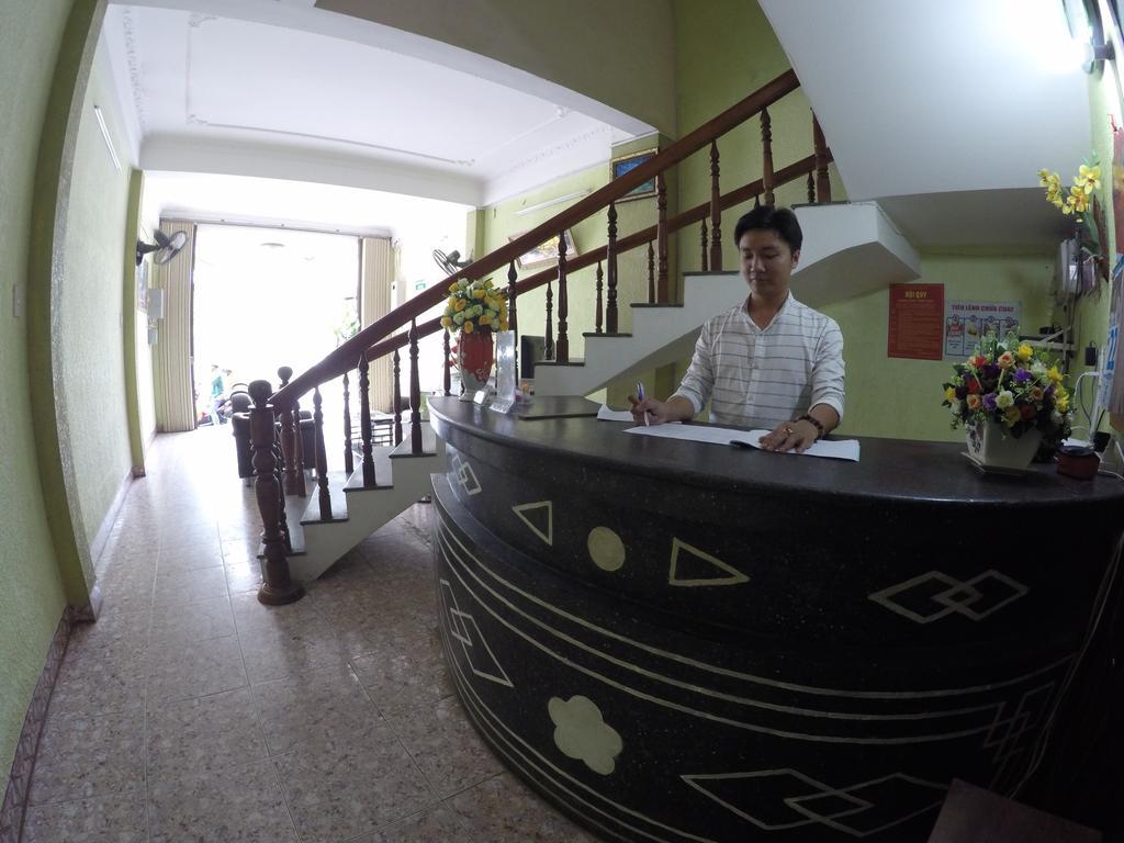 Thanh Linh Hotel Куїнон Екстер'єр фото
